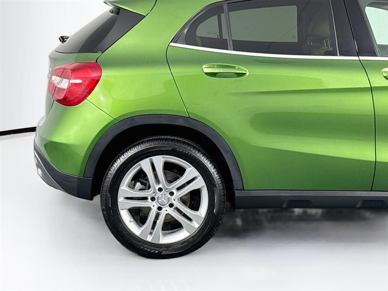 Mercedes-Benz GLA 4MATIC 4dr GLA 250 2016