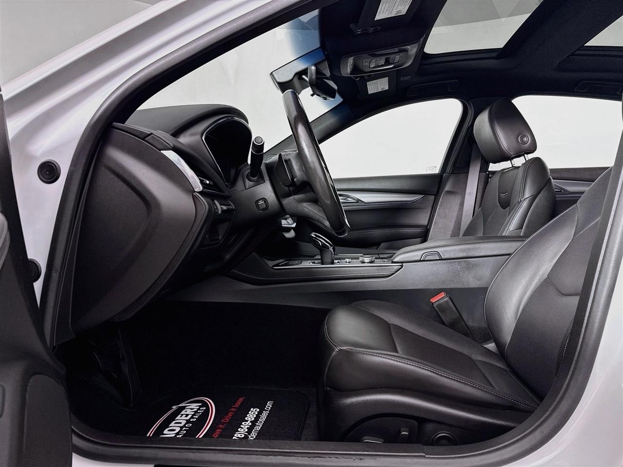 Cadillac CT5 4dr Sdn Premium Luxury 2023