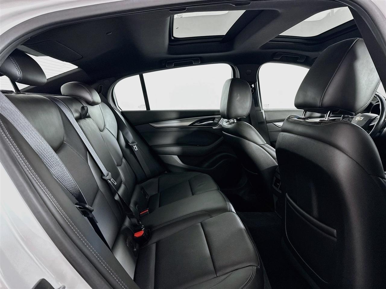 Cadillac CT5 4dr Sdn Premium Luxury 2023