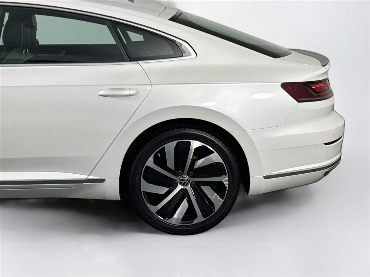 Volkswagen Arteon SEL R-Line 4MOTION 2021