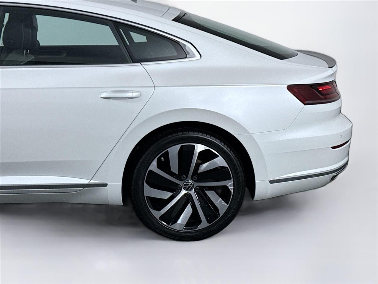 Volkswagen Arteon SEL R-Line 4MOTION 2021