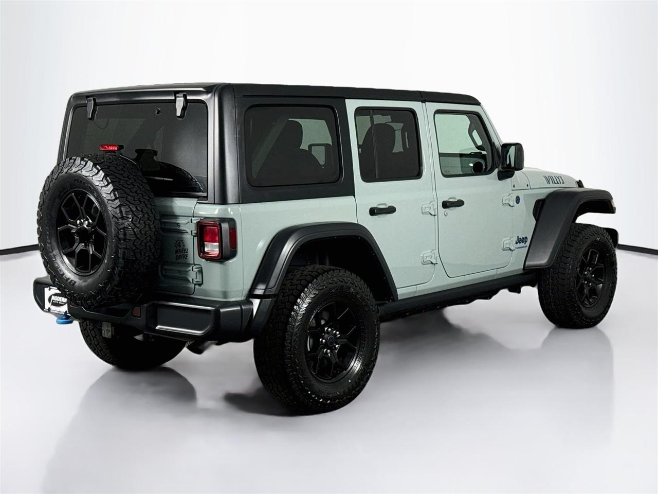 Jeep Wrangler 4xe Willys 4x4 2024