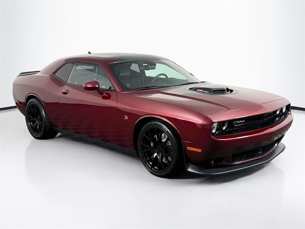 Dodge Challenger 392 Hemi Scat Pack Shaker Coupe 2017