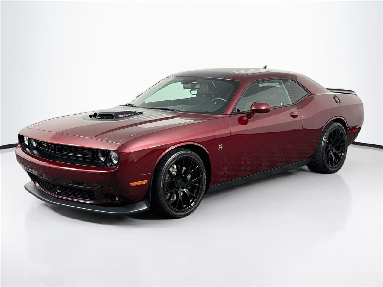 Dodge Challenger 392 Hemi Scat Pack Shaker Coupe 2017