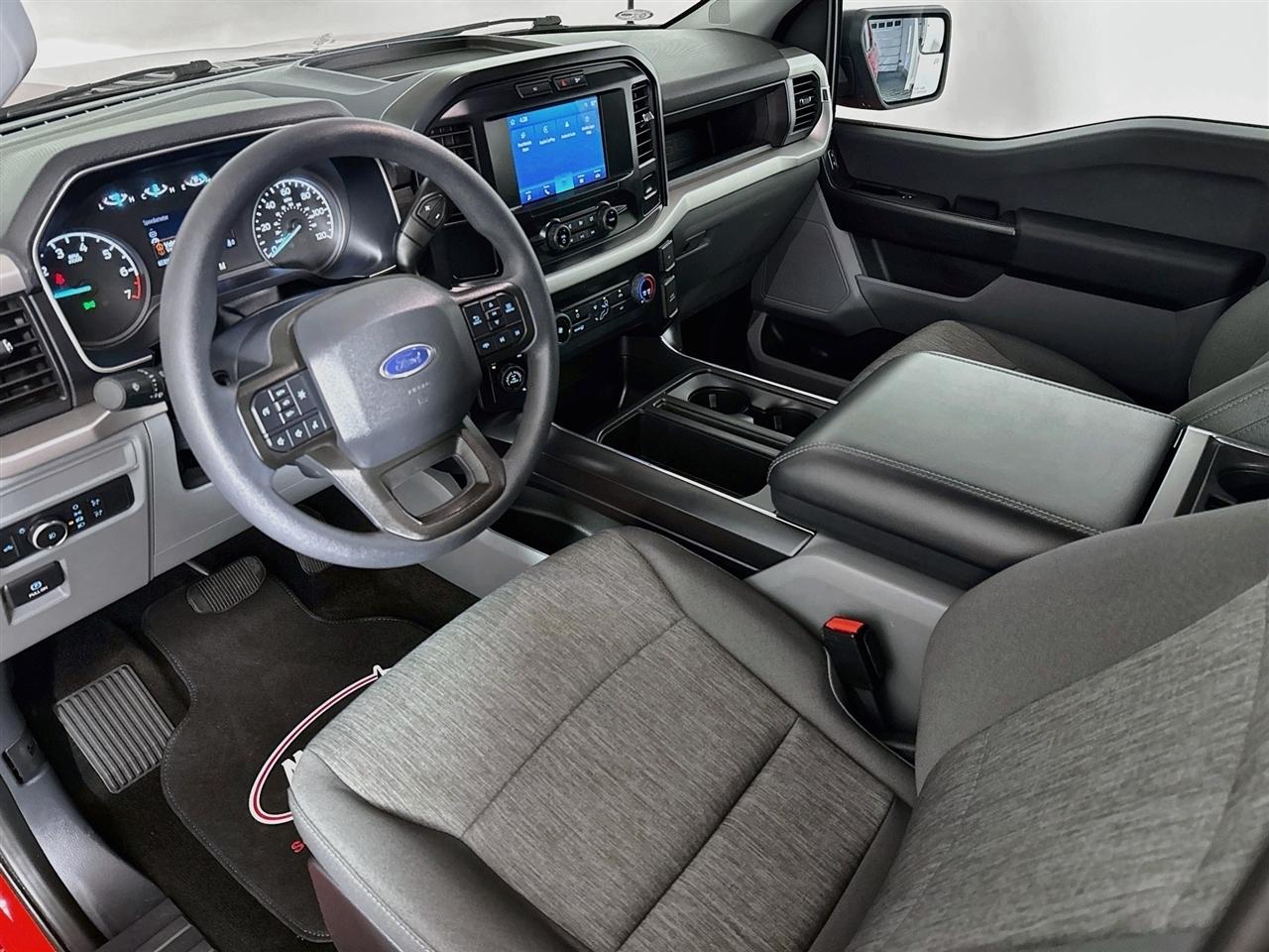 Ford F-150 Lariat 4WD SuperCab 8' Box 2022