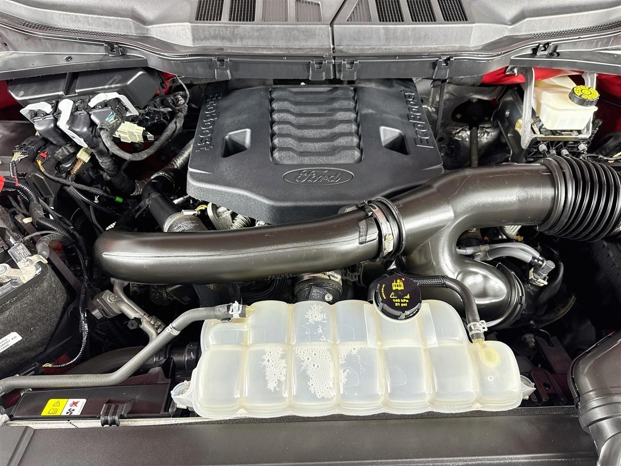 Ford F-150 Lariat 4WD SuperCab 8' Box 2022