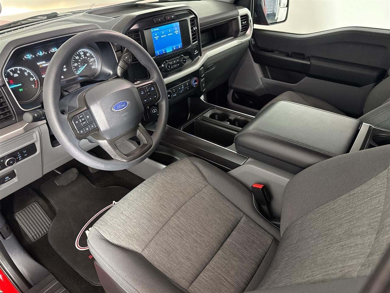 Ford F-150 Lariat 4WD SuperCab 8' Box 2022