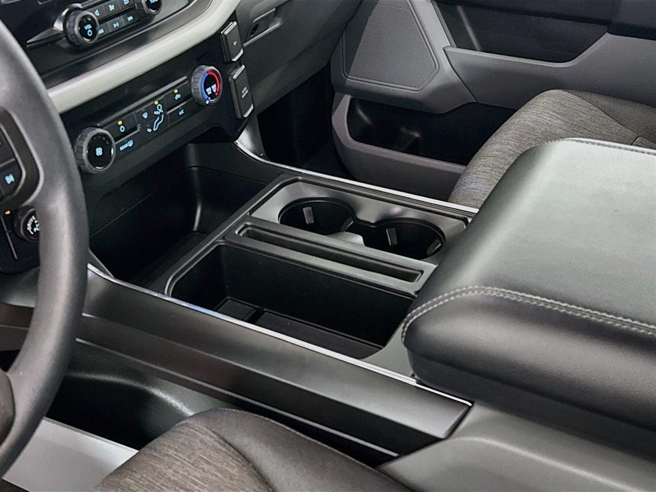 Ford F-150 Lariat 4WD SuperCab 8' Box 2022