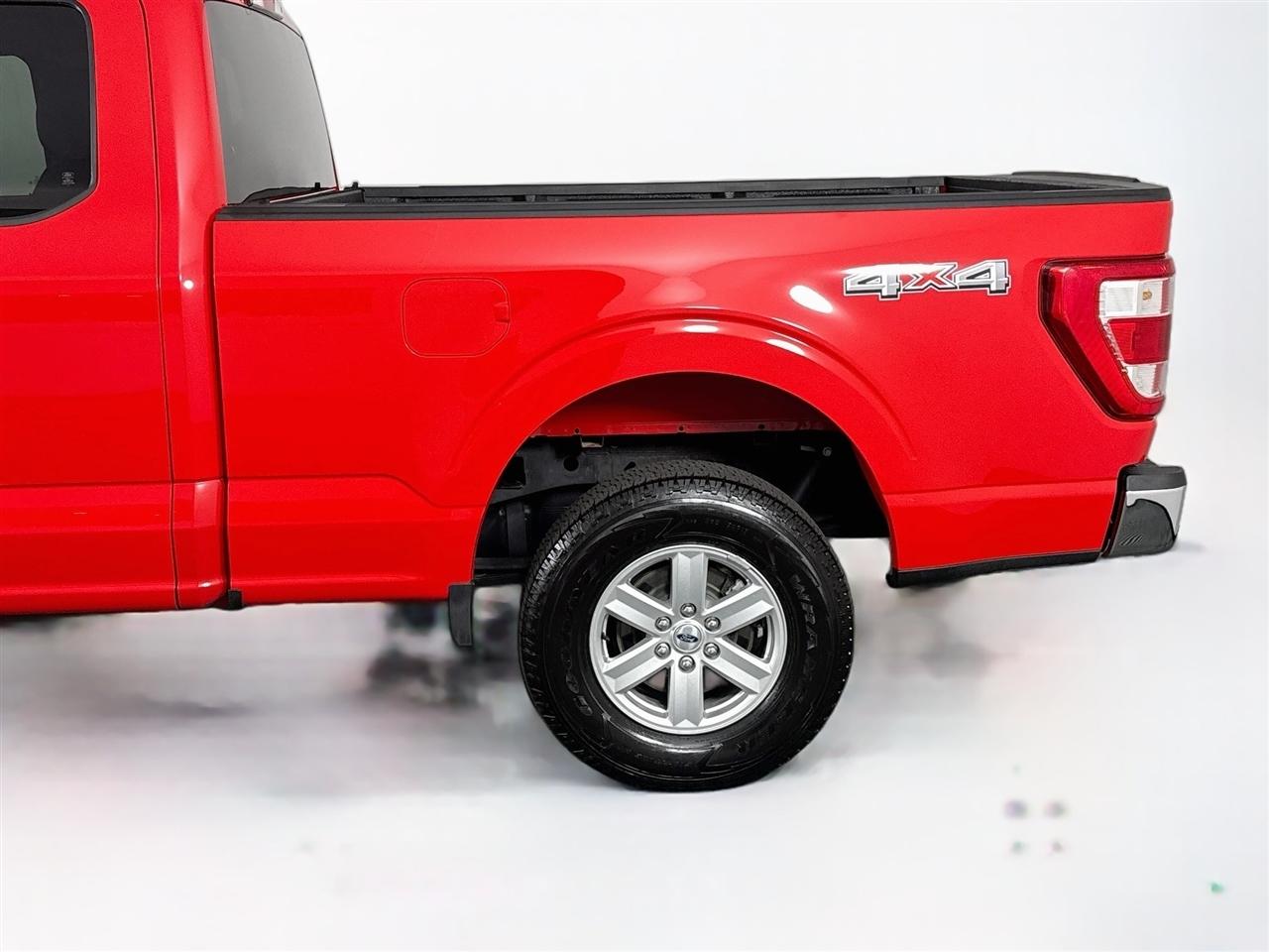 Ford F-150 Lariat 4WD SuperCab 8' Box 2022