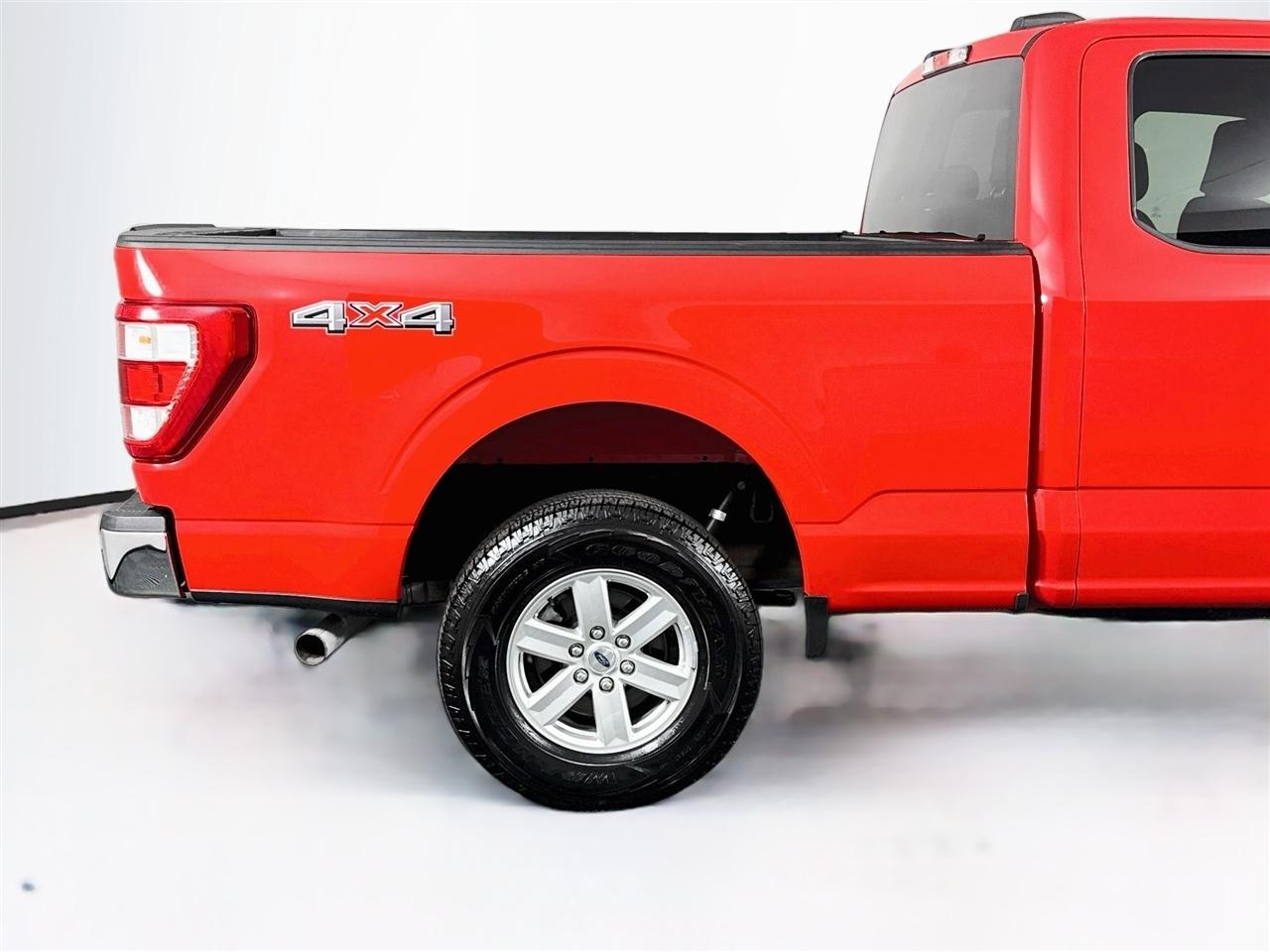 Ford F-150 Lariat 4WD SuperCab 8' Box 2022