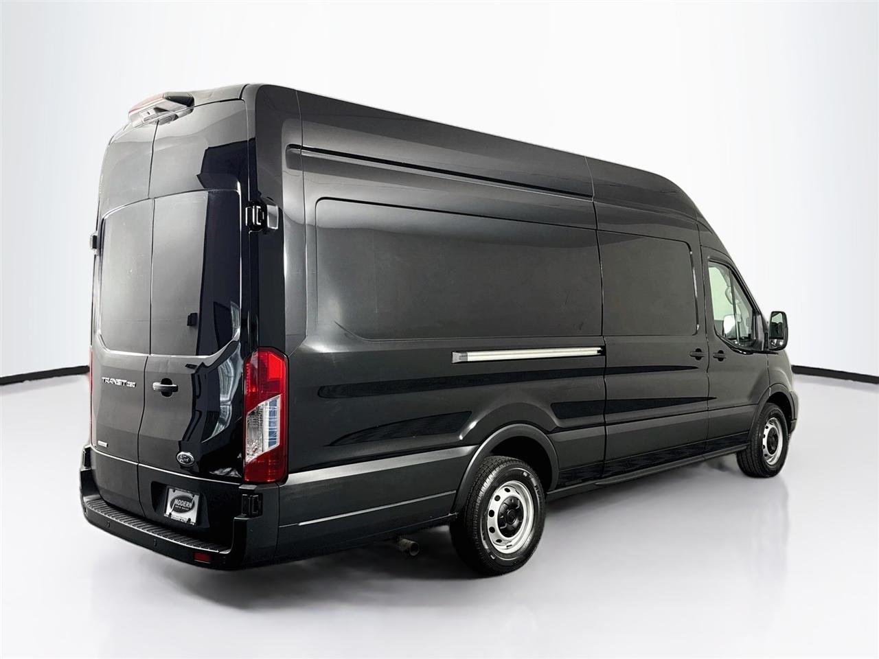 Ford Transit Cargo Van T-250 148" EL Hi Rf 9070 GVWR RWD 2023