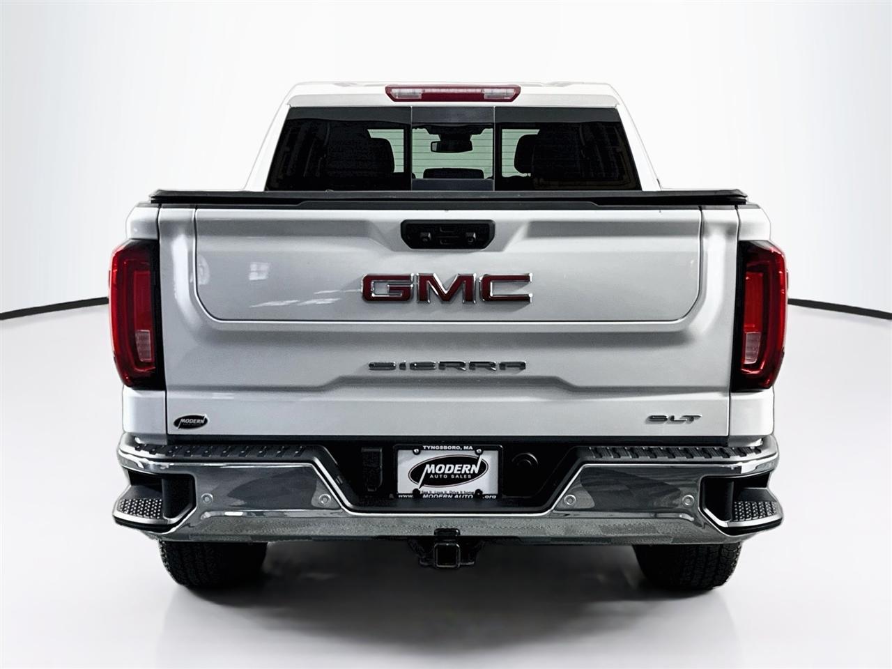 GMC Sierra 1500 4WD Crew Cab 147" SLT 2023