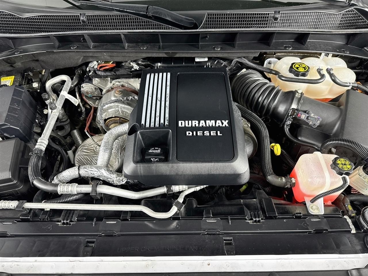 GMC Sierra 1500 4WD Crew Cab 147" SLT 2023