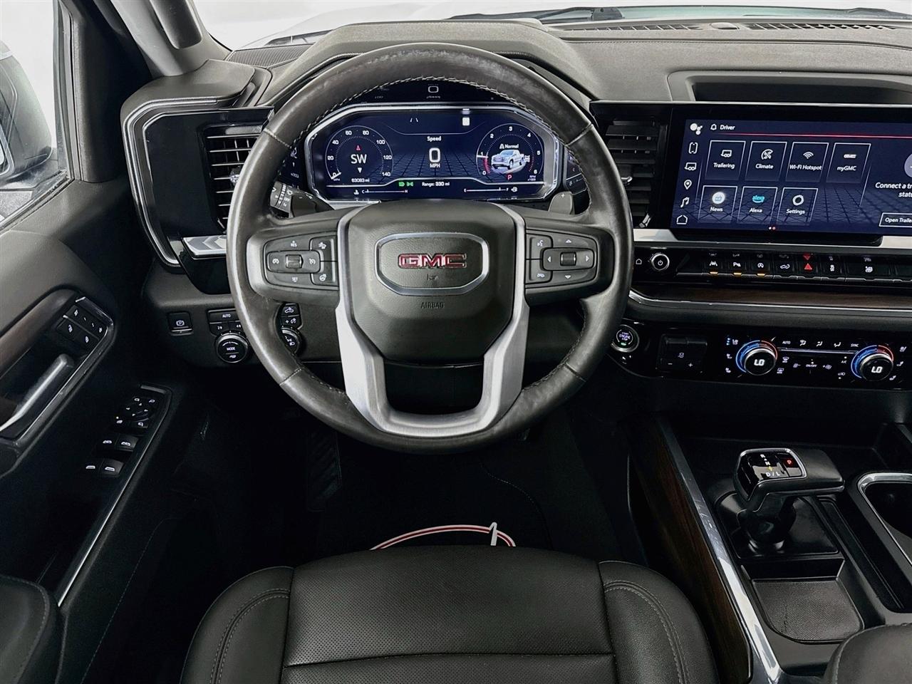 GMC Sierra 1500 4WD Crew Cab 147" SLT 2023