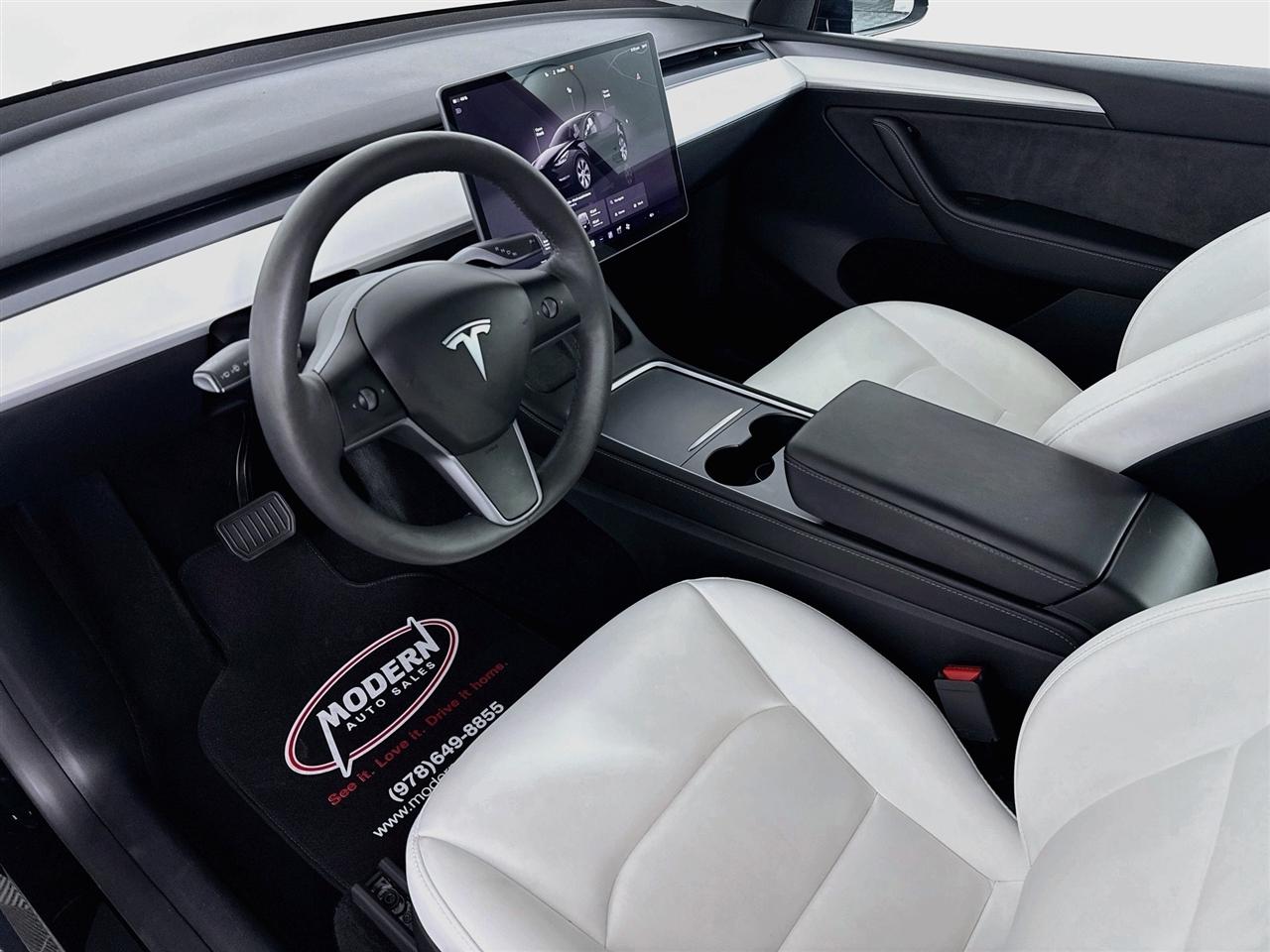 Tesla Model Y Long Range AWD 2023