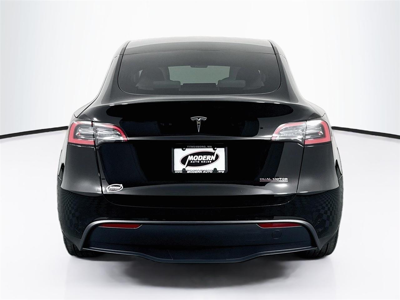 Tesla Model Y Long Range AWD 2023