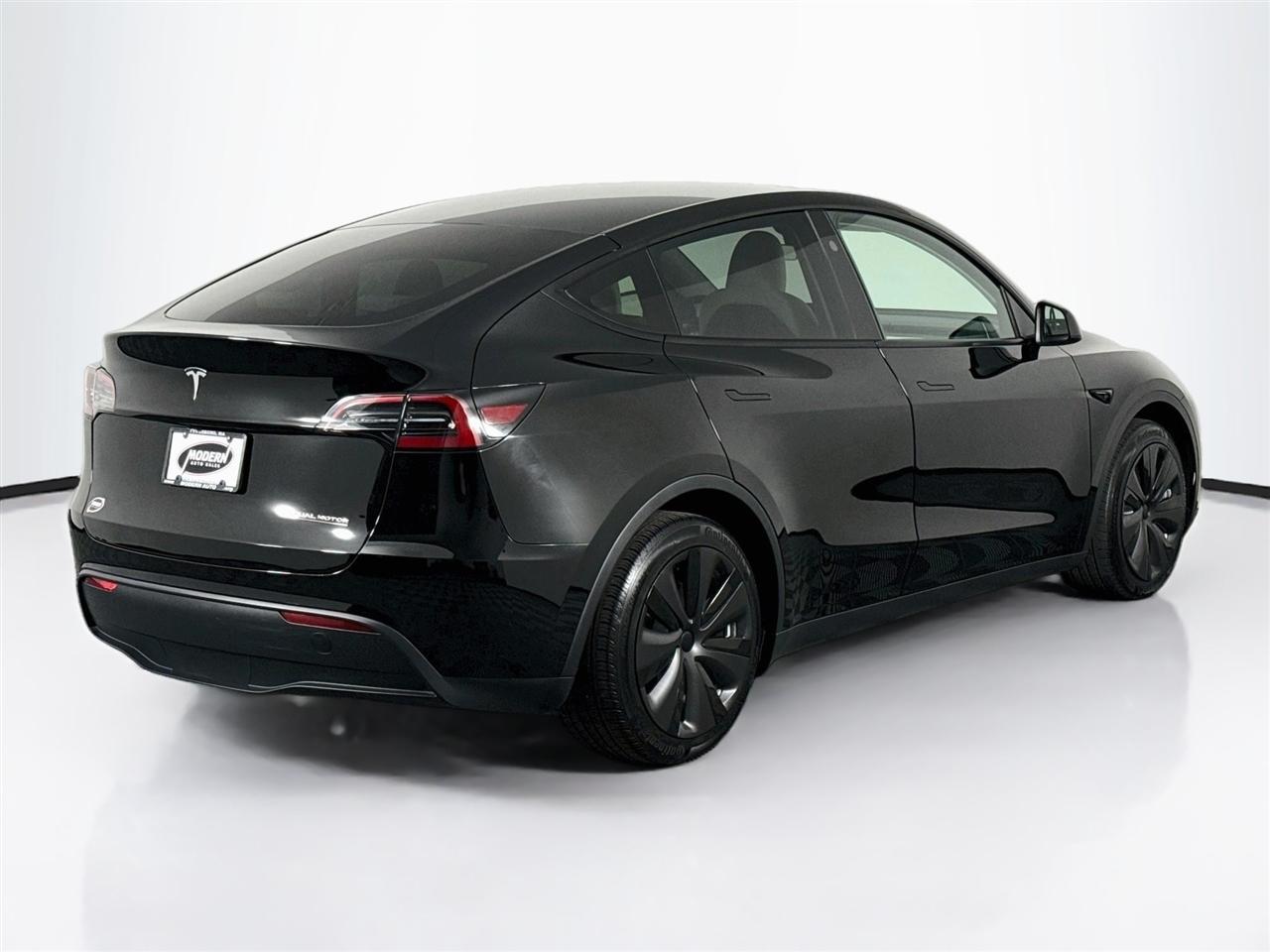Tesla Model Y Long Range AWD 2023