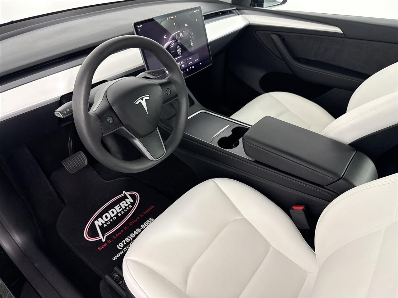 Tesla Model Y Long Range AWD 2023