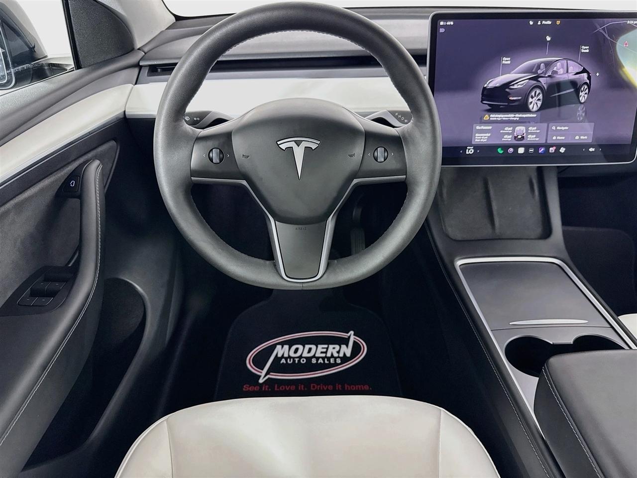 Tesla Model Y Long Range AWD 2023