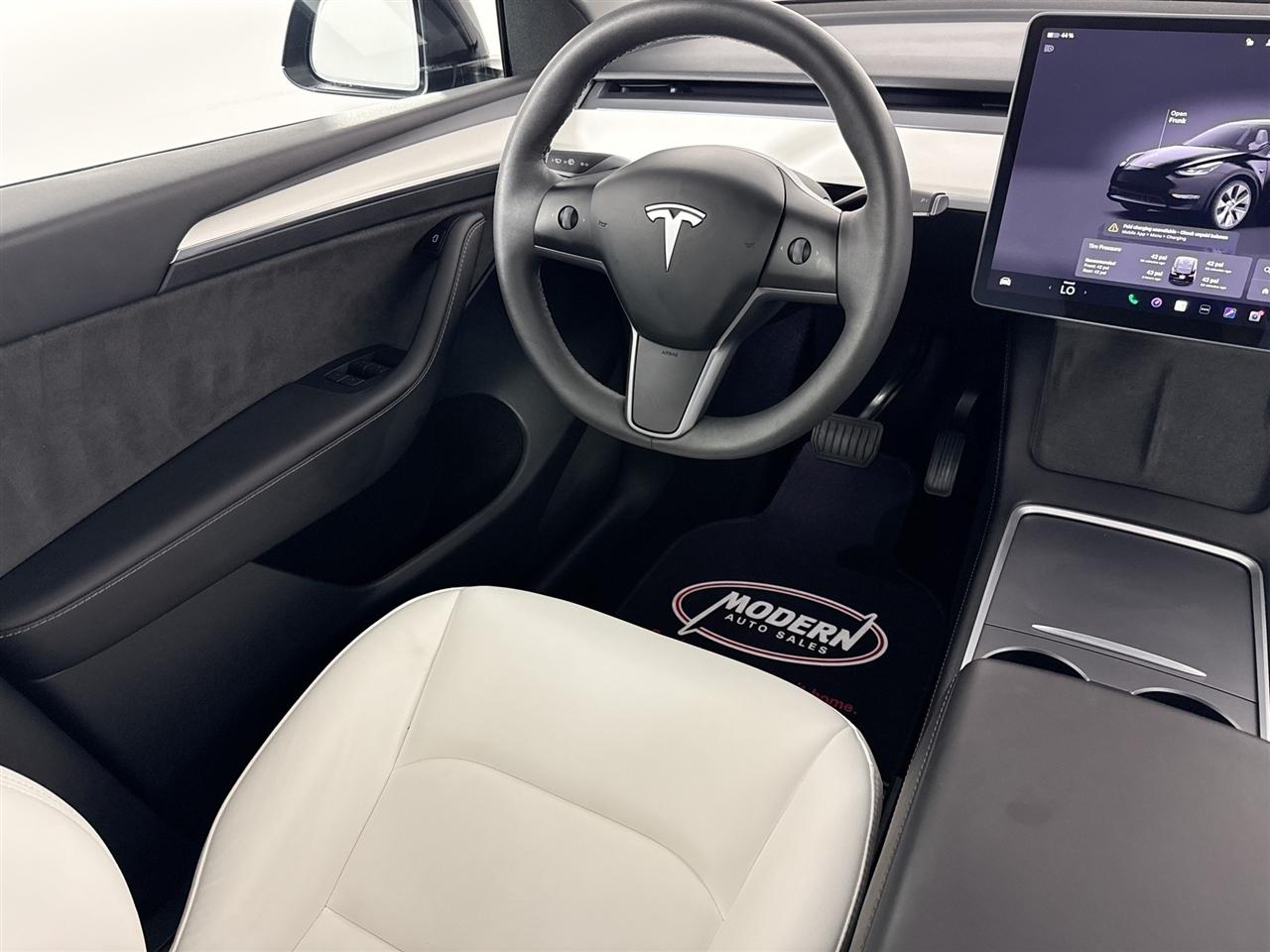 Tesla Model Y Long Range AWD 2023