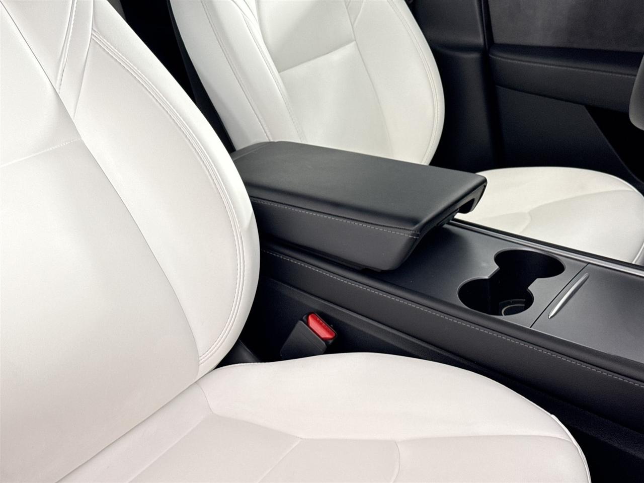 Tesla Model Y Long Range AWD 2023