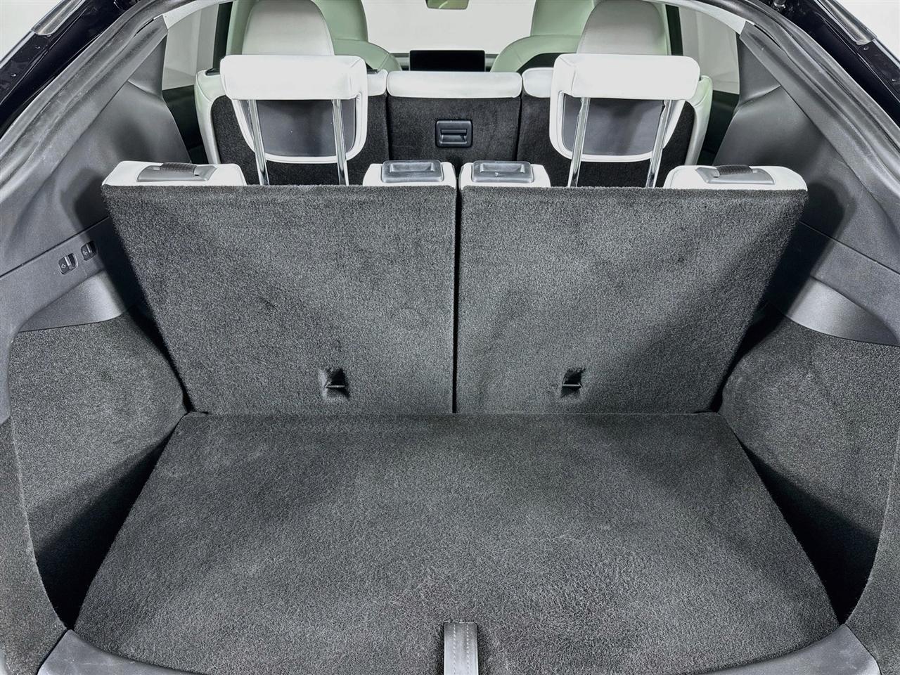 Tesla Model Y Long Range AWD 2023