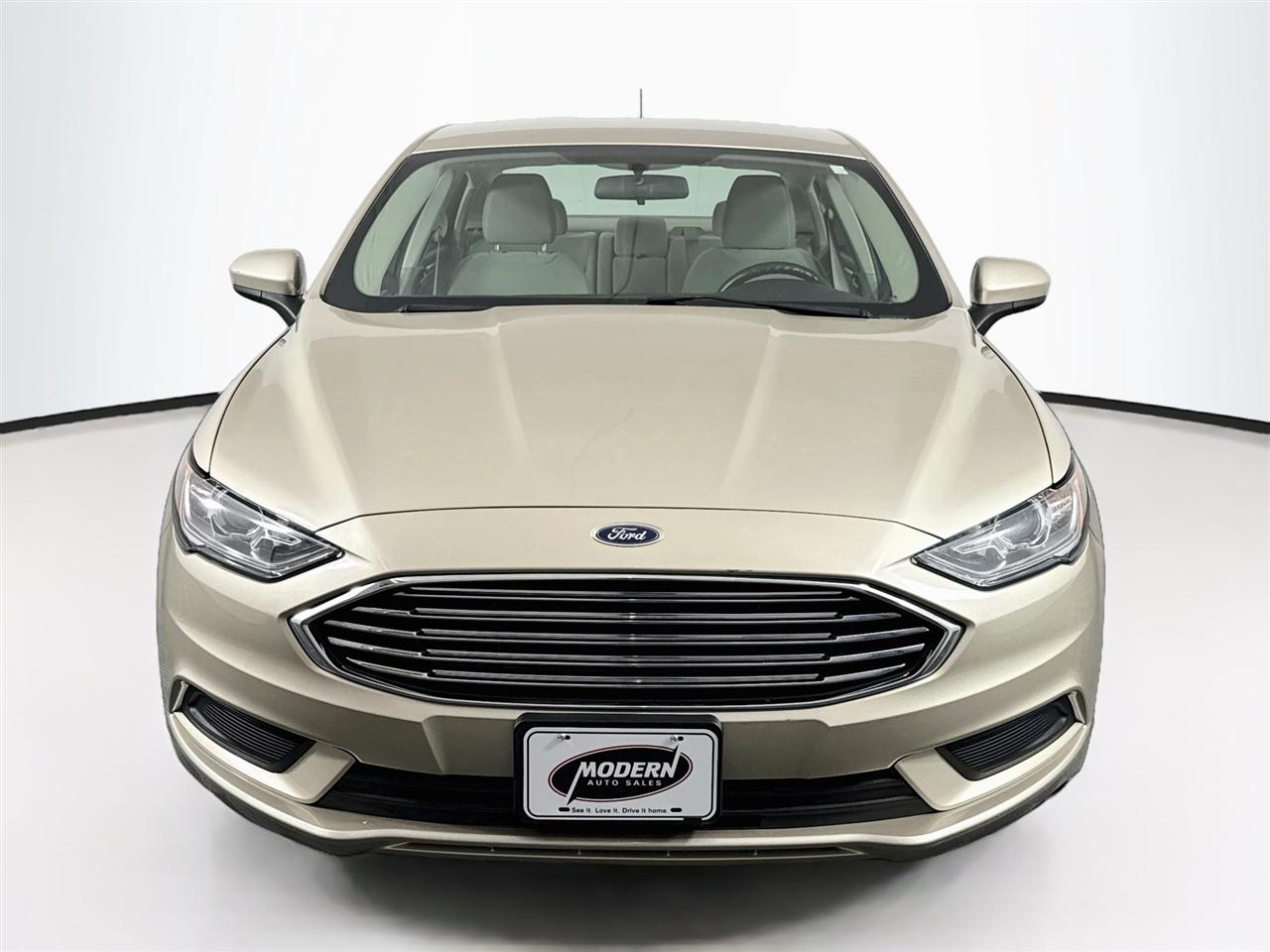 Ford Fusion SE FWD 2018