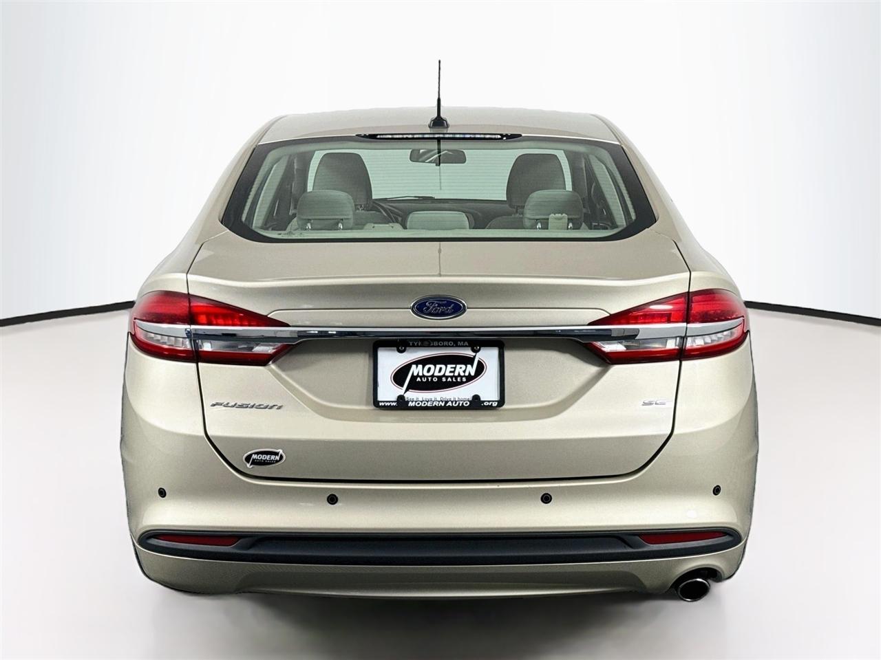 Ford Fusion SE FWD 2018