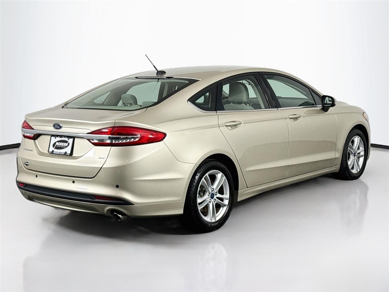 Ford Fusion SE FWD 2018