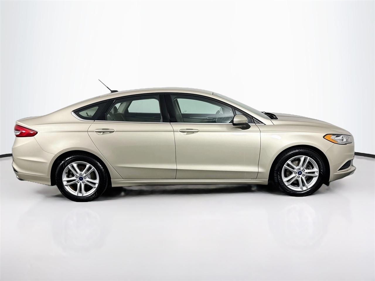 Ford Fusion SE FWD 2018