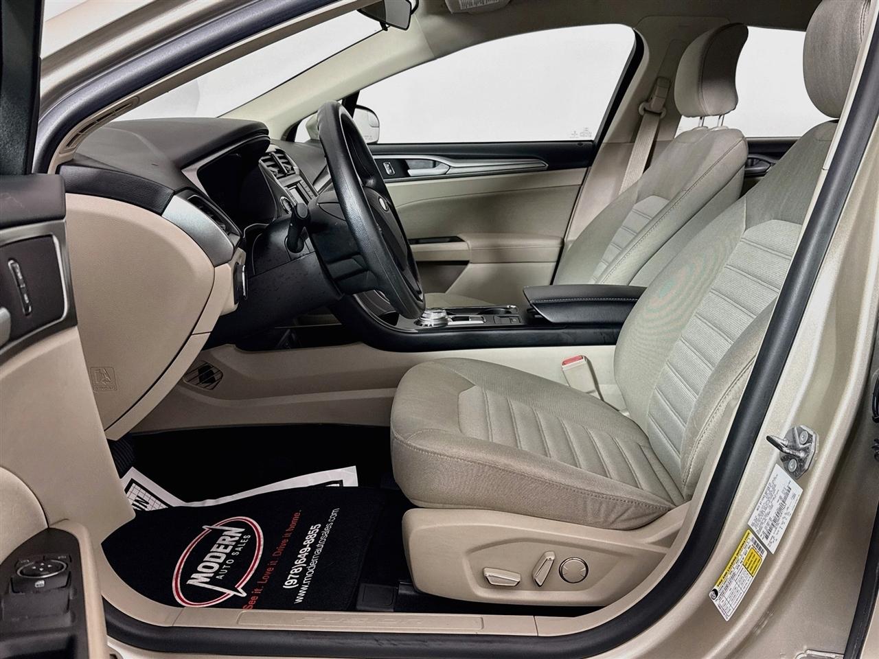 Ford Fusion SE FWD 2018