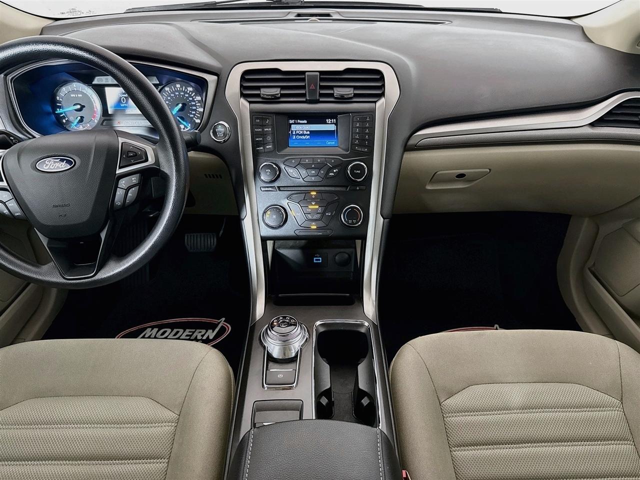 Ford Fusion SE FWD 2018