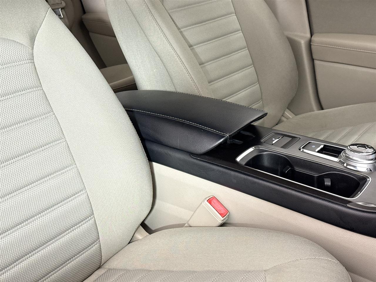 Ford Fusion SE FWD 2018