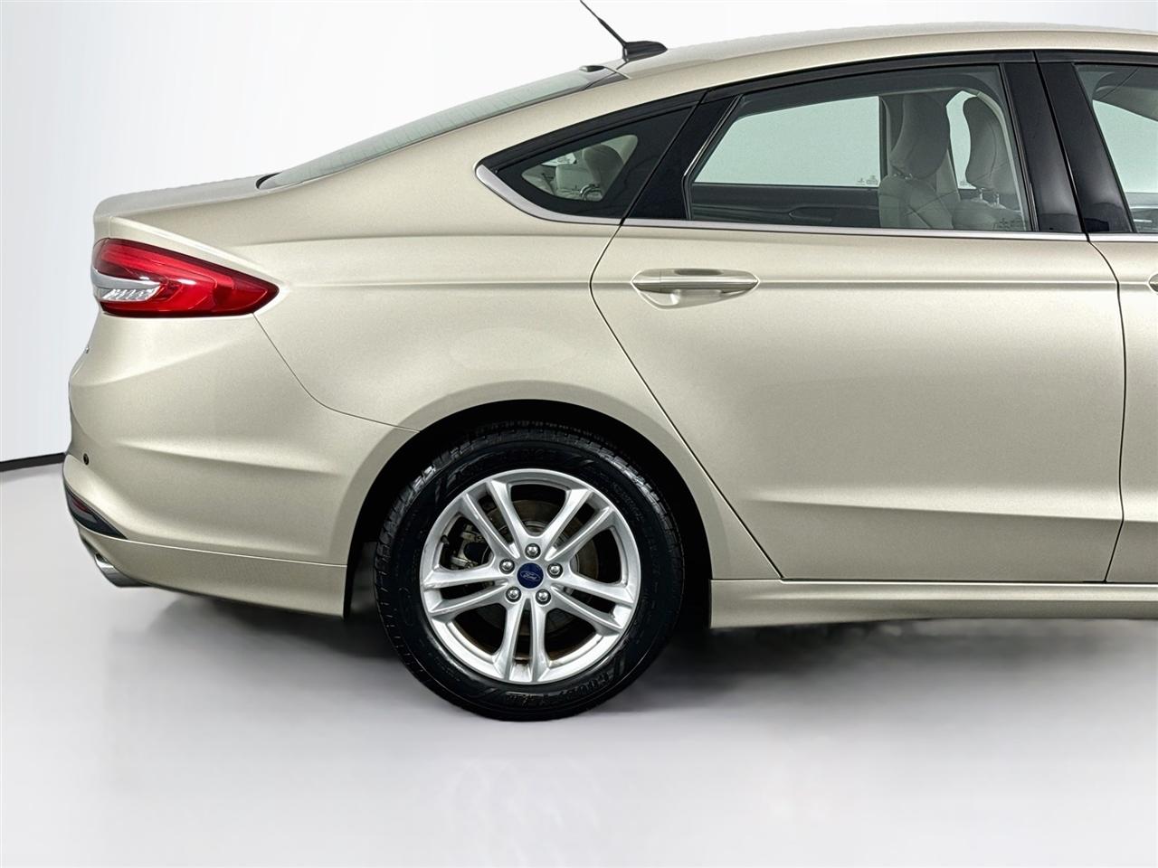 Ford Fusion SE FWD 2018