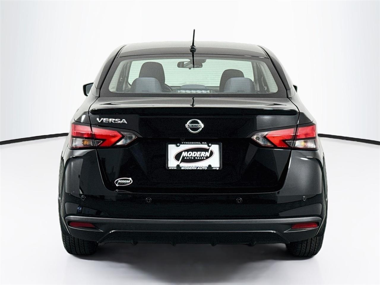Nissan Versa S Manual 2020