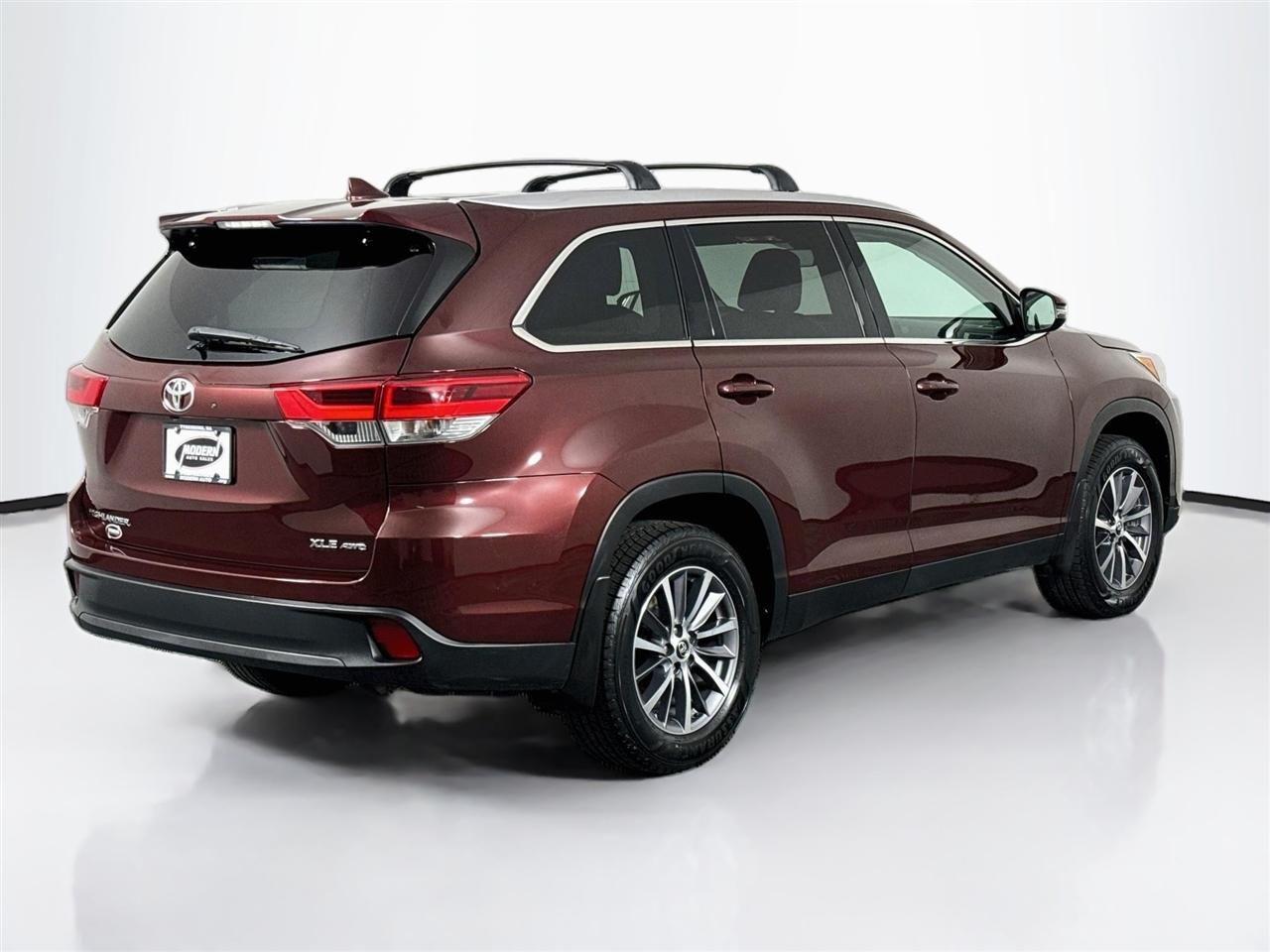 Toyota Highlander XLE V6 AWD (Natl) 2019