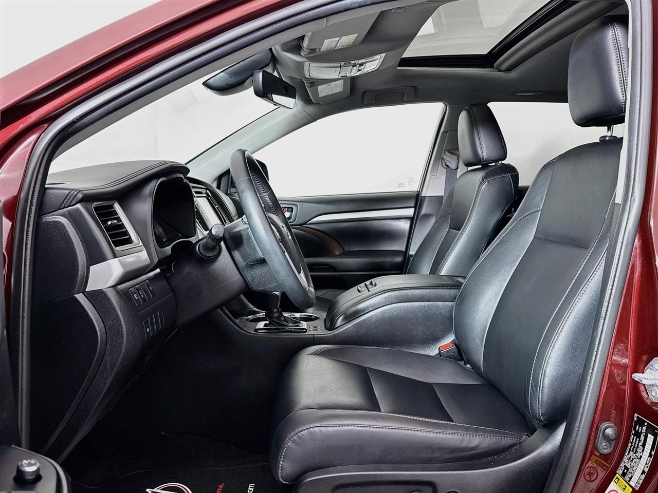 Toyota Highlander XLE V6 AWD (Natl) 2019