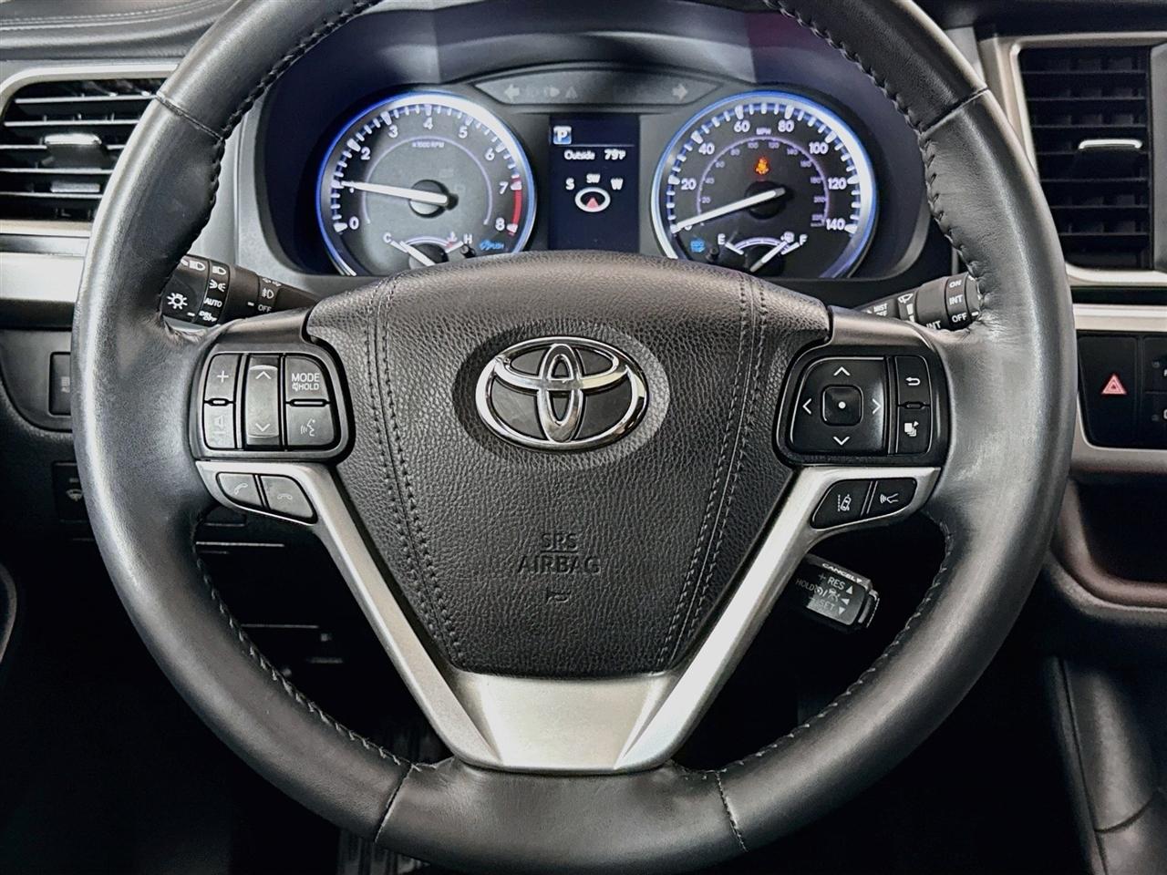 Toyota Highlander XLE V6 AWD (Natl) 2019