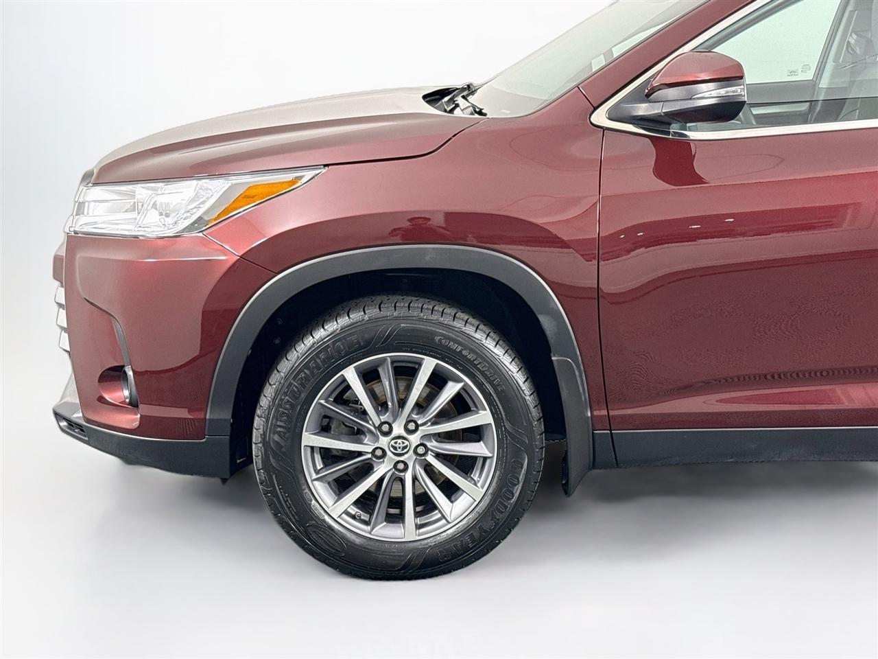 Toyota Highlander XLE V6 AWD (Natl) 2019