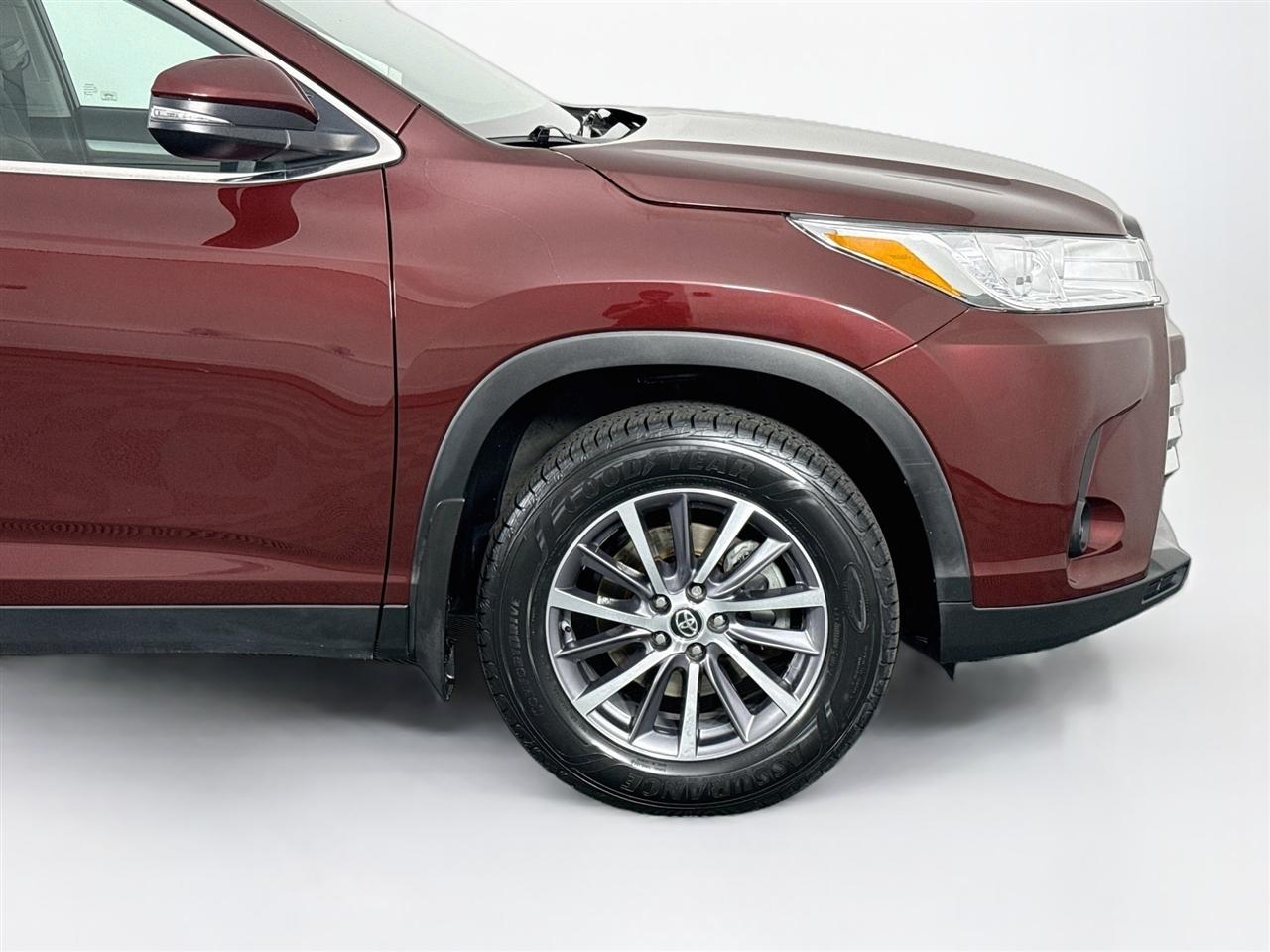 Toyota Highlander XLE V6 AWD (Natl) 2019