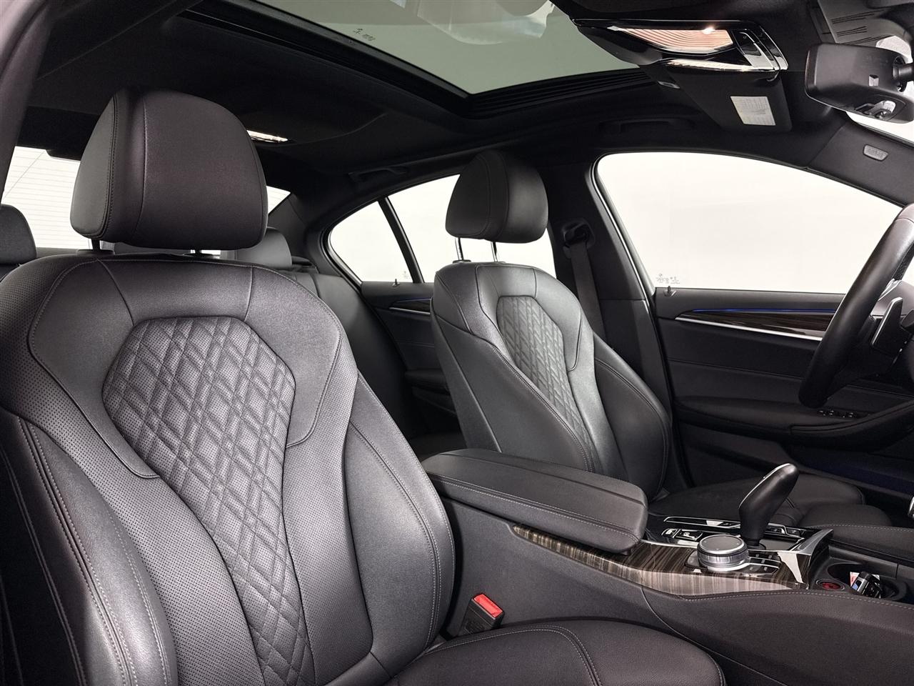 BMW 5 Series 530i xDrive Sedan 2021