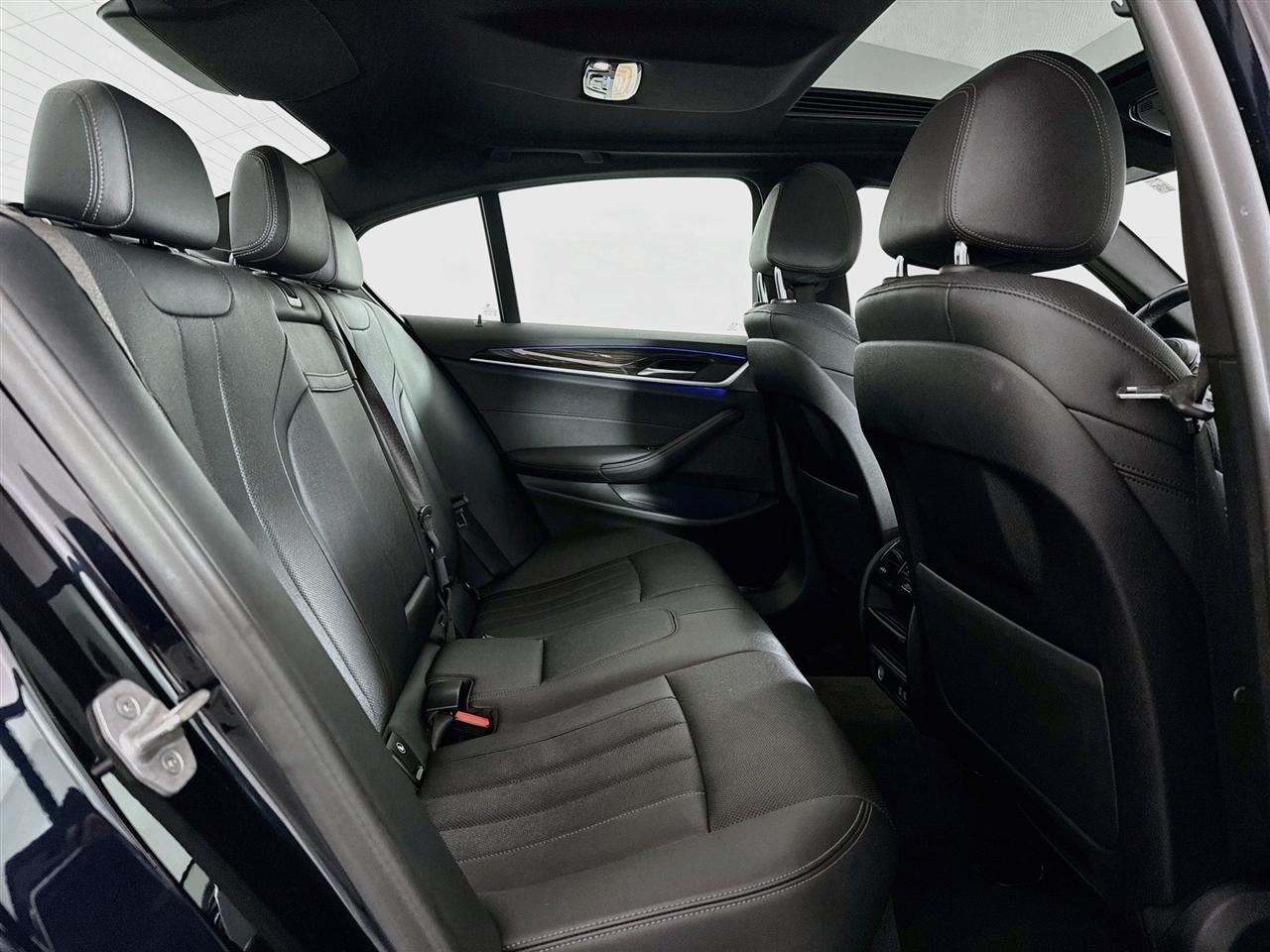 BMW 5 Series 530i xDrive Sedan 2021