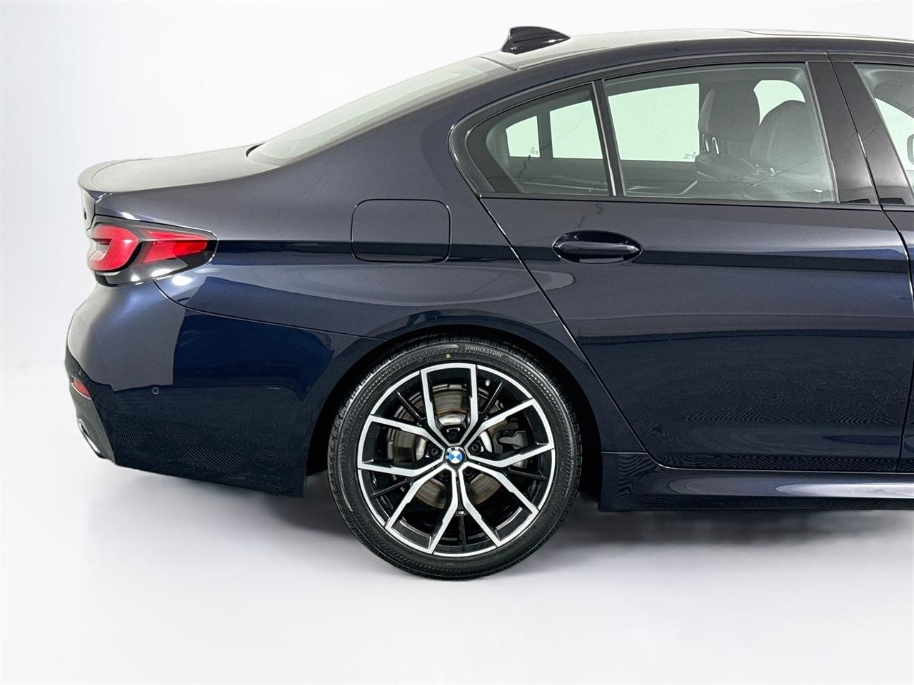 BMW 5 Series 530i xDrive Sedan 2021