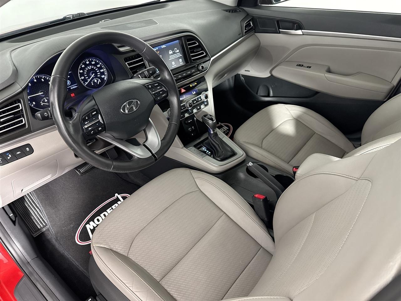 Hyundai Elantra Limited Auto 2019