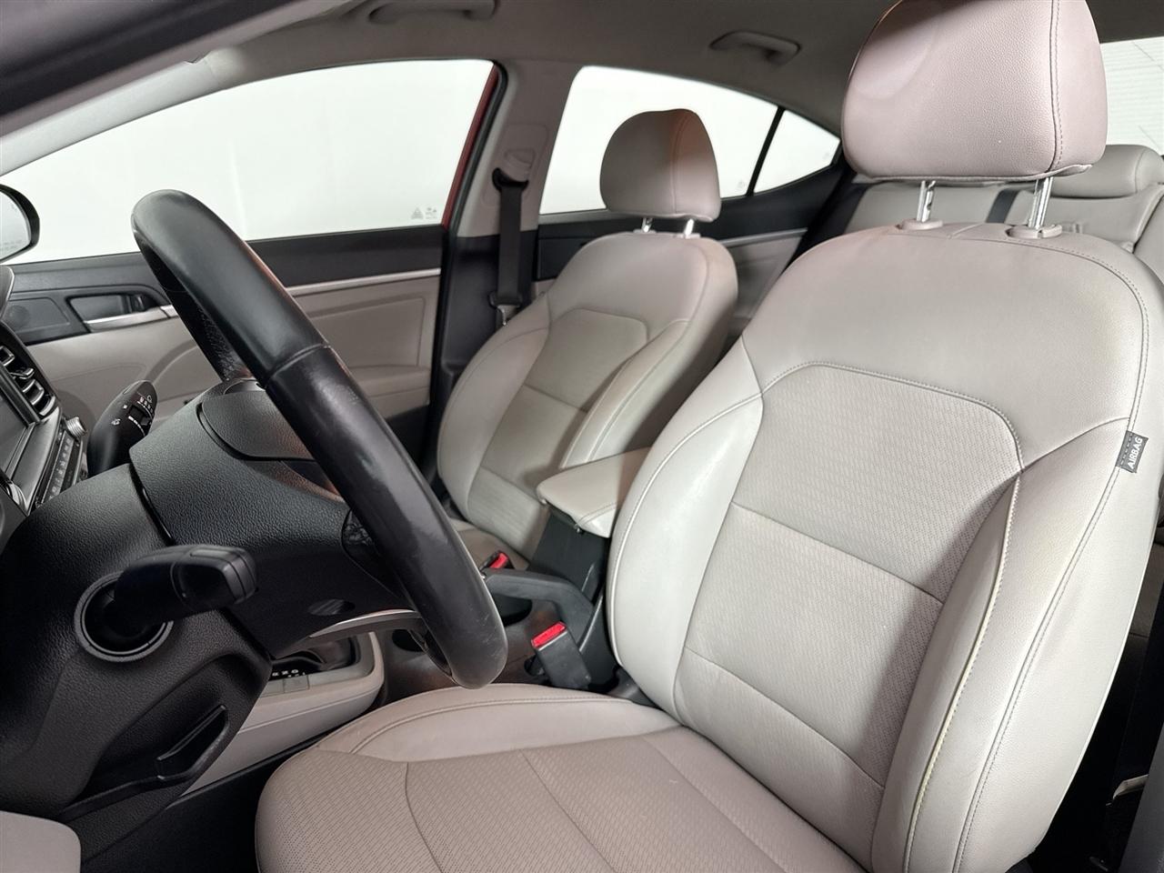 Hyundai Elantra Limited Auto 2019