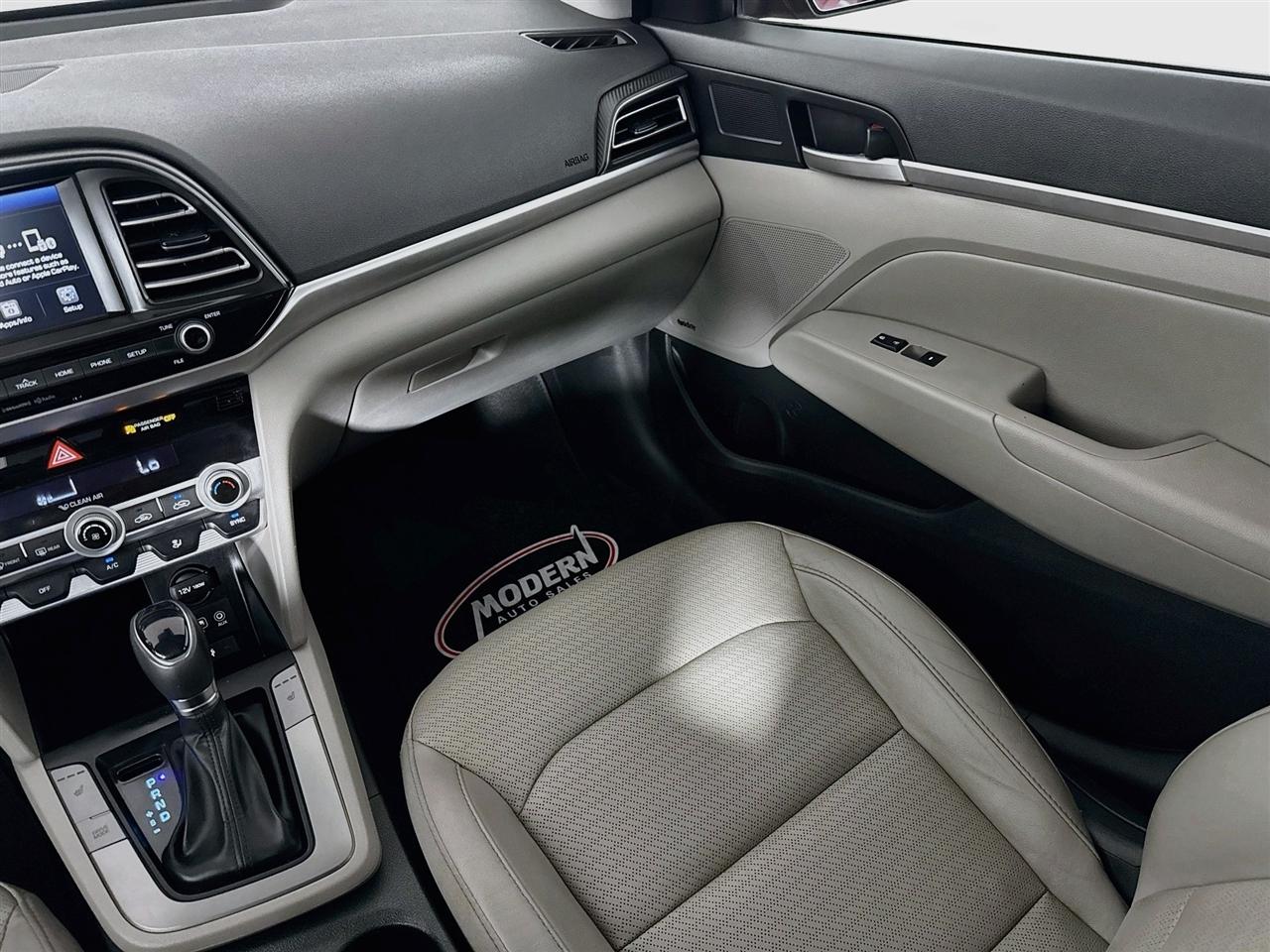 Hyundai Elantra Limited Auto 2019