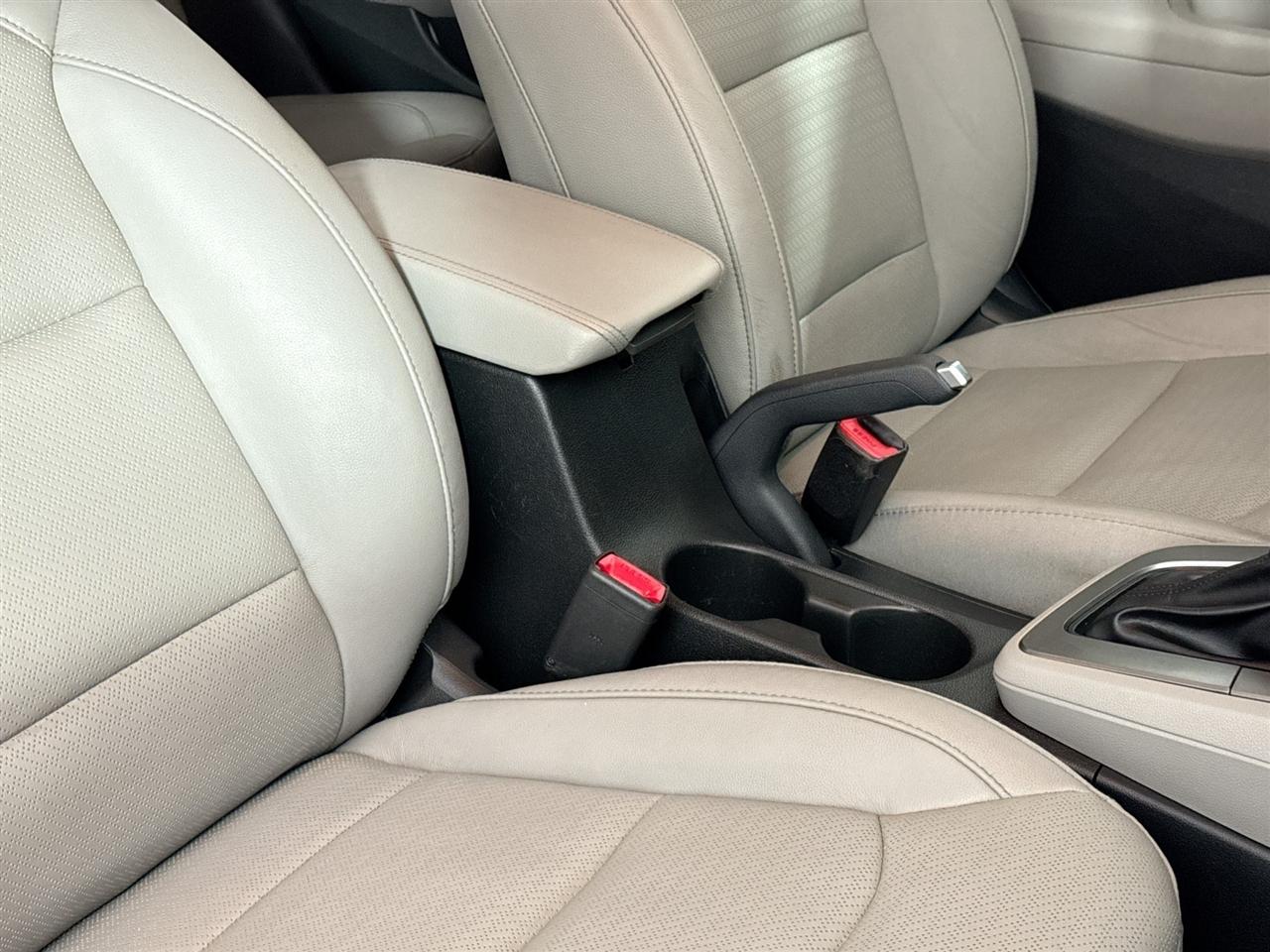 Hyundai Elantra Limited Auto 2019