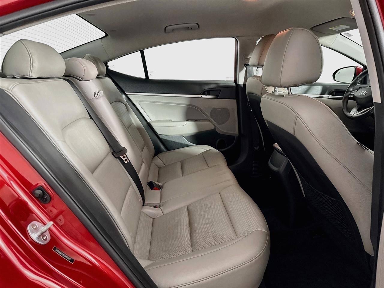Hyundai Elantra Limited Auto 2019