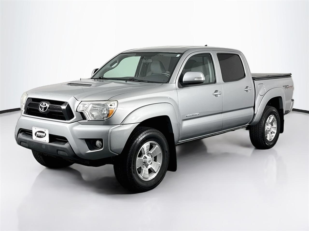 Toyota Tacoma 4WD Double Cab V6 AT (Natl) 2015