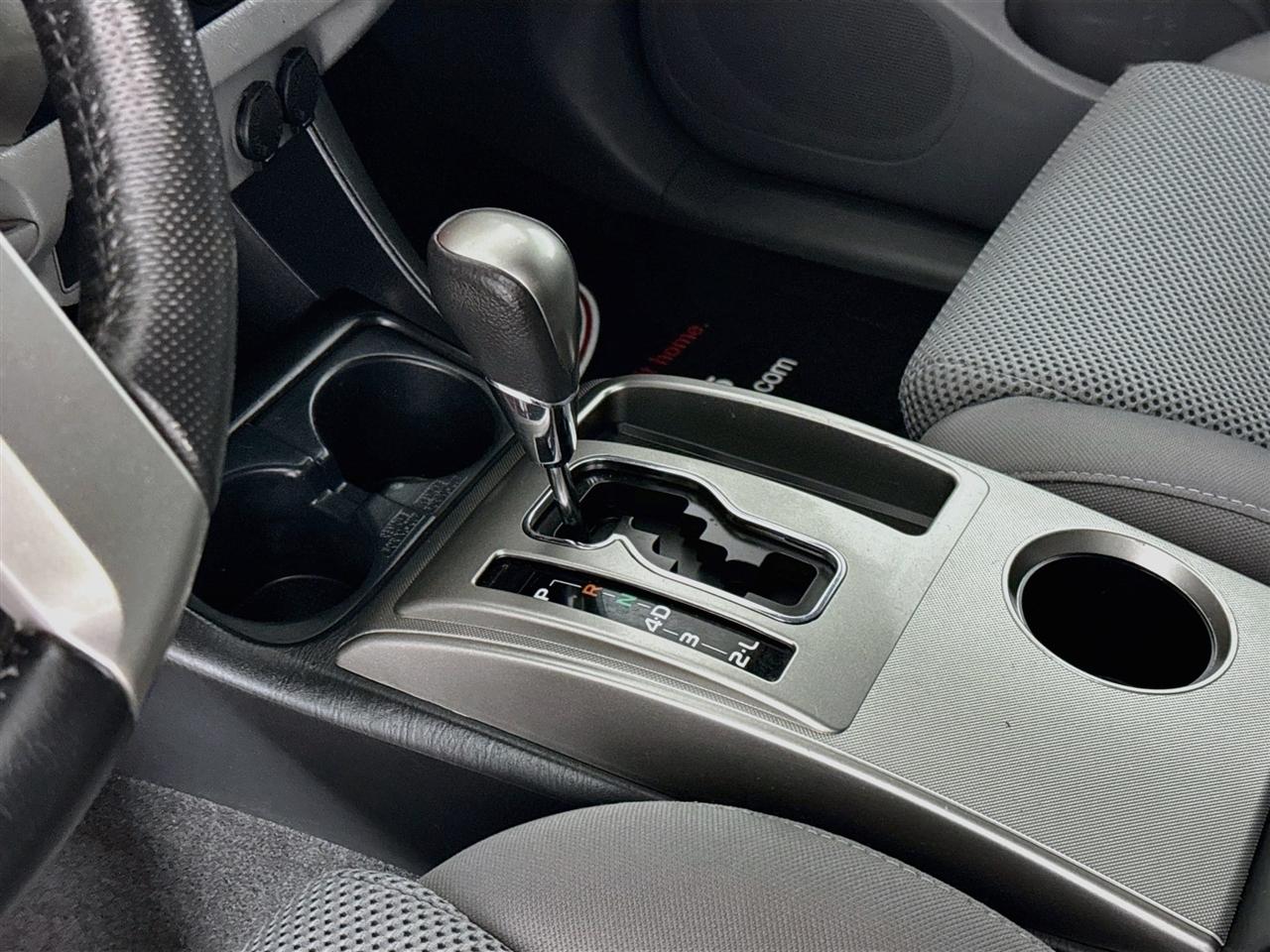Toyota Tacoma 4WD Double Cab V6 AT (Natl) 2015